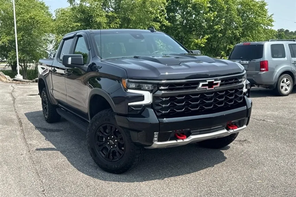 2023 Chevrolet Silverado 1500 ZR2 photo 1