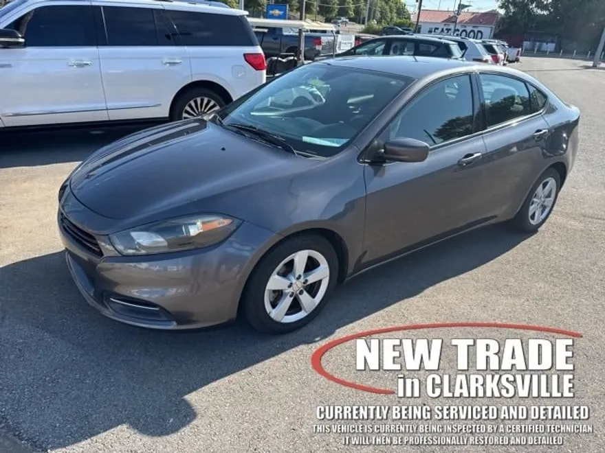 2016 Dodge Dart SXT photo 1
