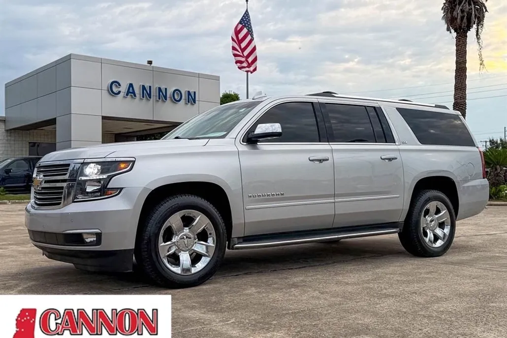 2015 Chevrolet Suburban 1500 LTZ photo 1