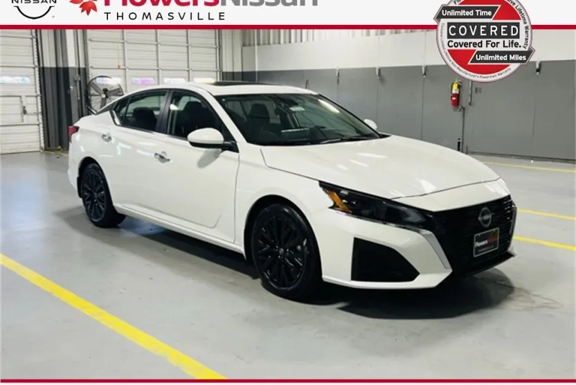 2025 Nissan Altima SV photo 1