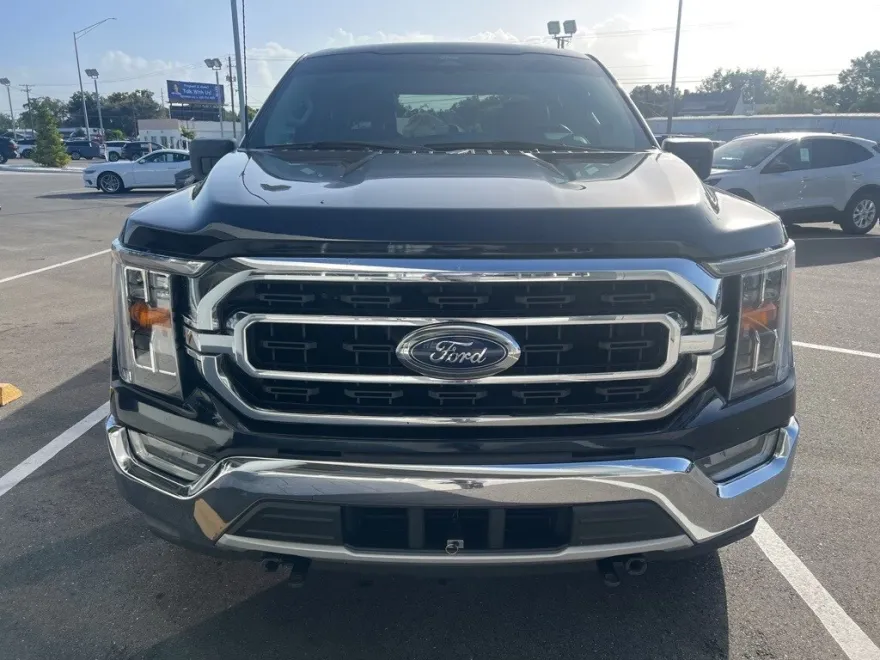 2021 Ford F-150 XLT photo 1