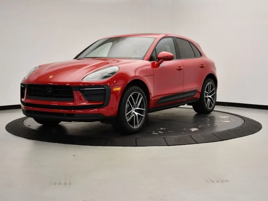 2025 Porsche Macan Base photo 1