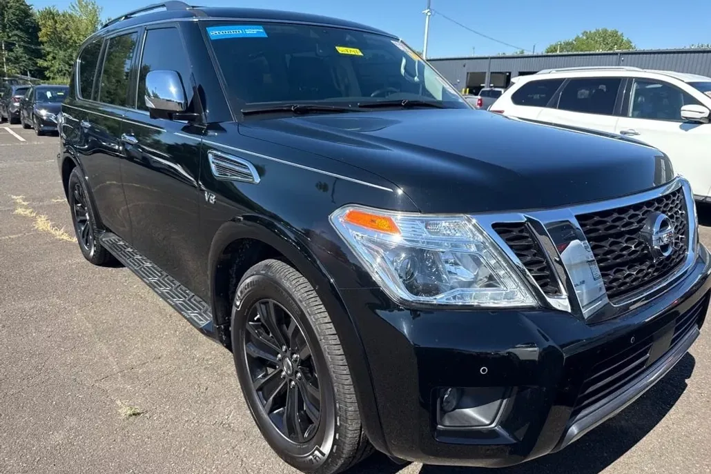 2019 Nissan Armada Platinum photo 1