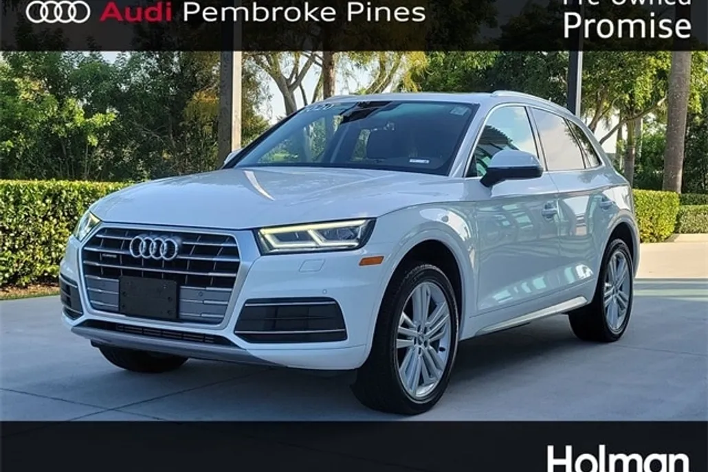 2020 Audi Q5 45 Premium Plus photo 1