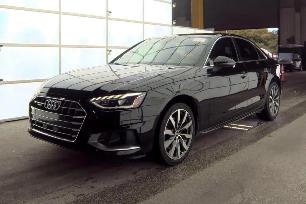 2021 Audi A4 Quattro Premium Plus photo 1
