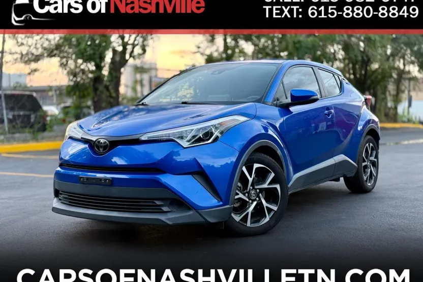 2019 Toyota C-HR XLE photo 1