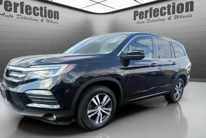 2016 Honda Pilot EX-L photo 1