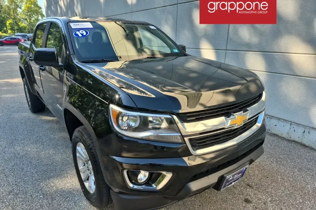 2019 Chevrolet Colorado LT photo 1
