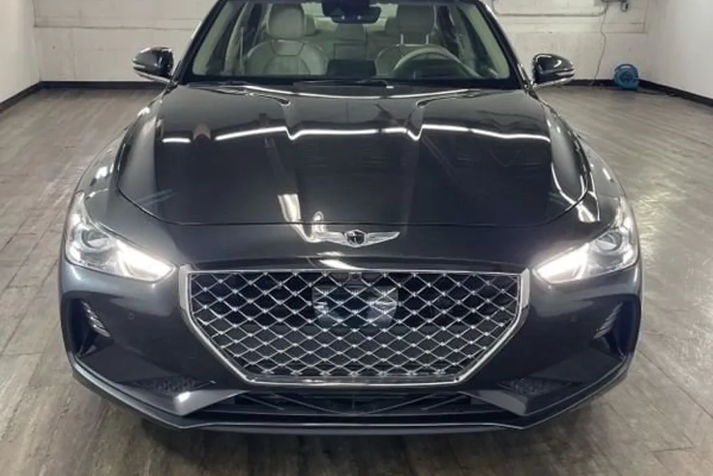 2019 Genesis G70 3.3T Design photo 1