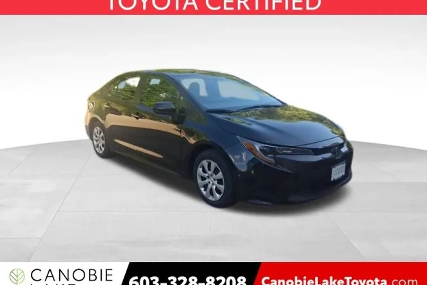 2022 Toyota Corolla LE photo 1