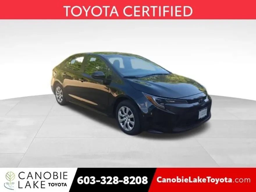 2022 Toyota Corolla LE photo 1