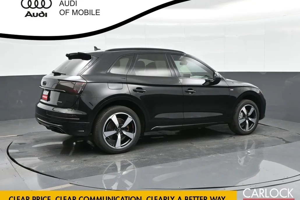 2023 Audi Q5 45 S line Premium photo 1