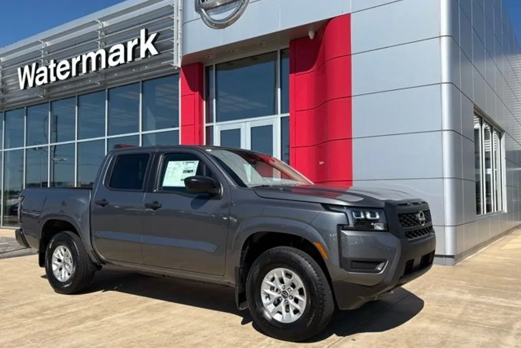 2026 Nissan Frontier S photo 1