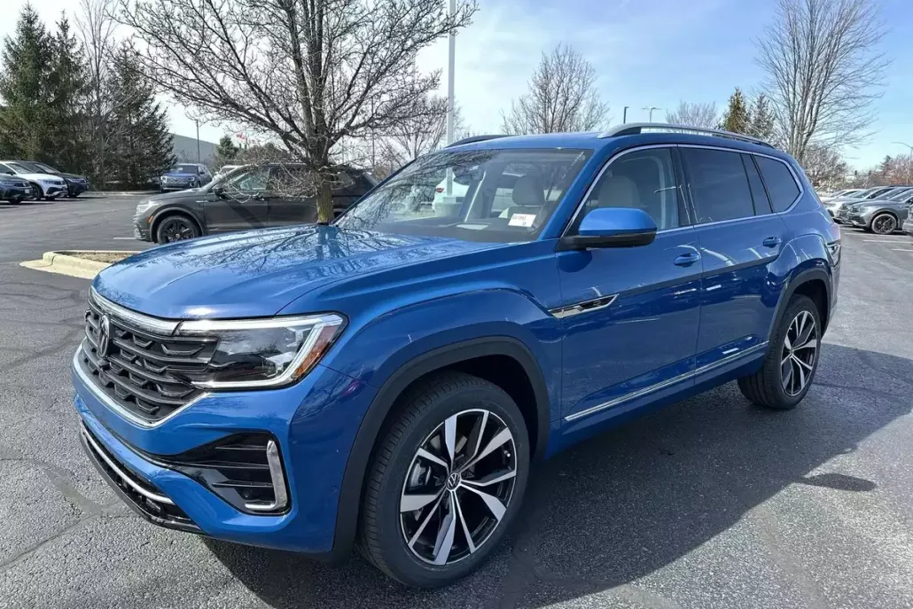 2025 Volkswagen Atlas SEL Premium R-Line photo 1
