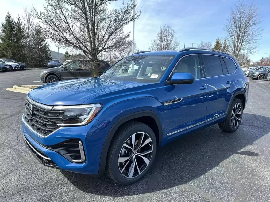 2025 Volkswagen Atlas SEL Premium R-Line photo 1