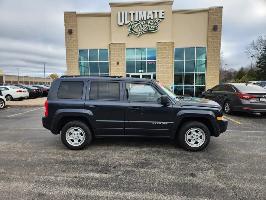 2016 Jeep Patriot Sport photo 1
