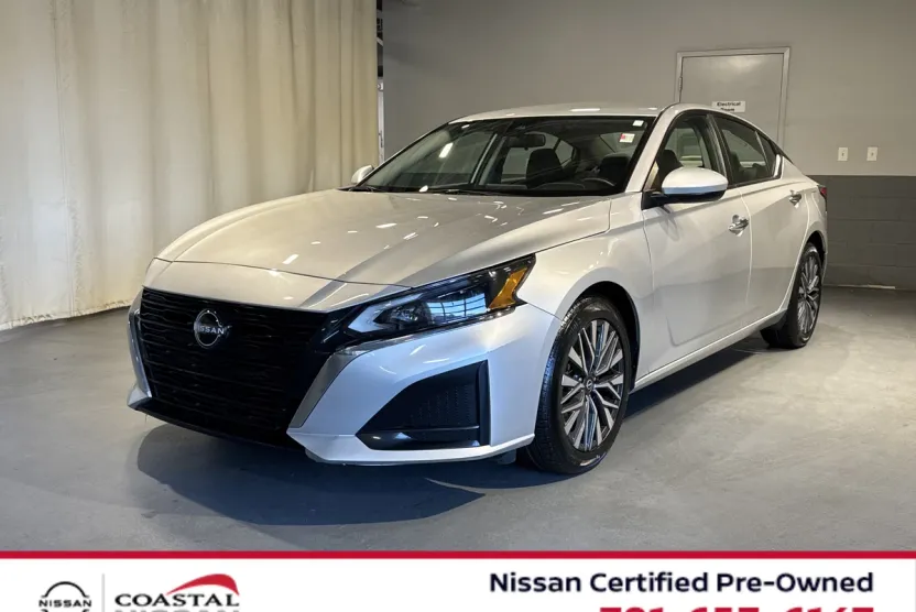 2023 Nissan Altima 2.5 SV photo 1