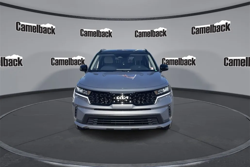 2022 Kia Sorento S photo 1