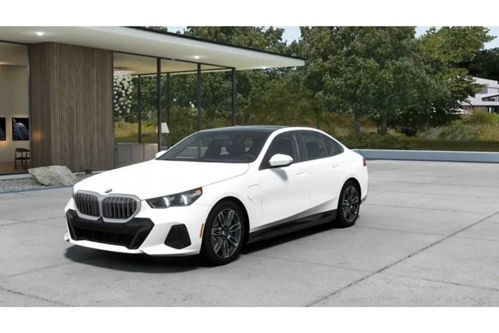 2026 Bmw 550e xDrive photo 1