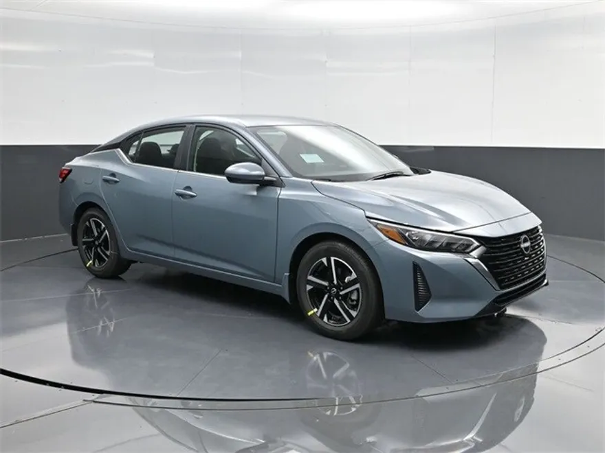 2025 Nissan Sentra SV photo 1