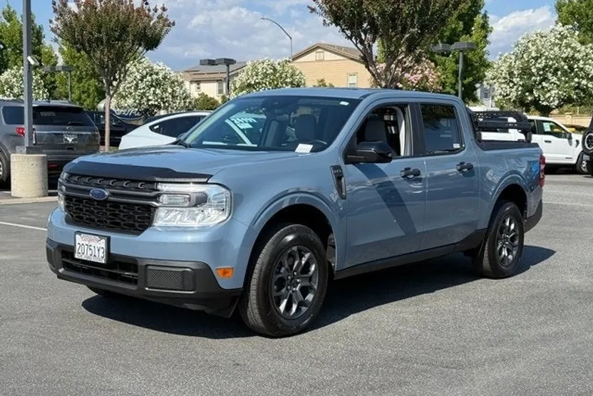 2024 Ford Maverick XLT photo 1