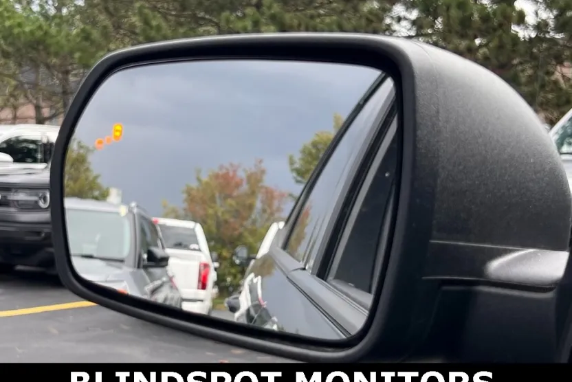 2020 Ford Edge SE photo 1