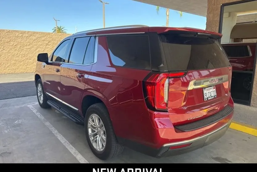 2024 Gmc Yukon SLT photo 1
