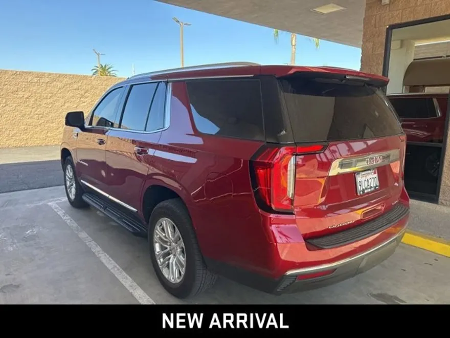 2024 Gmc Yukon SLT photo 1
