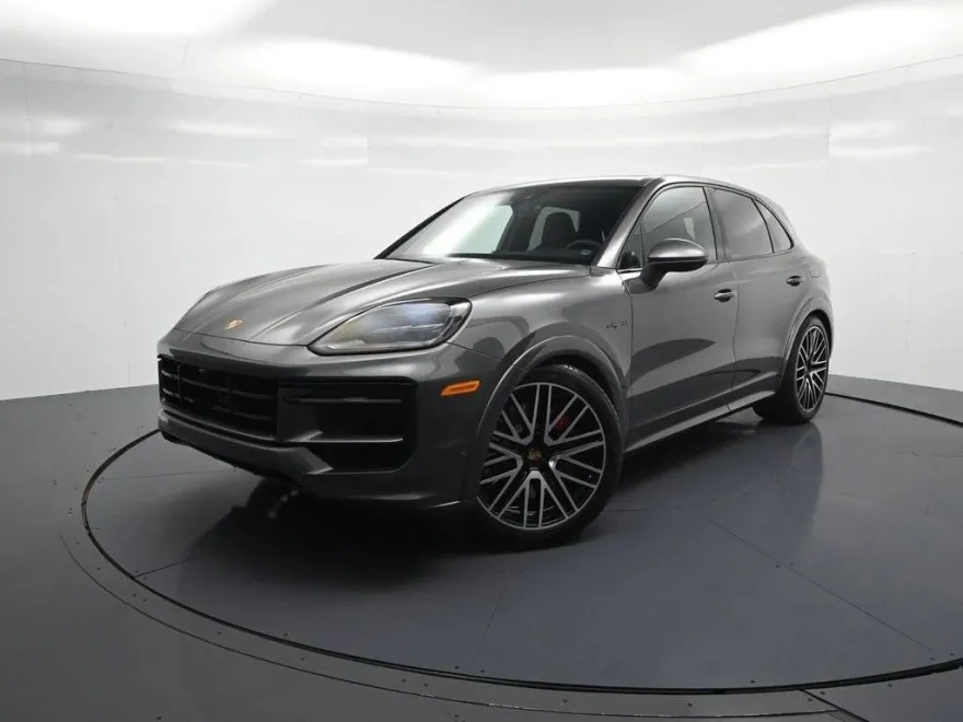 2026 Porsche Cayenne E-Hybrid S photo 1