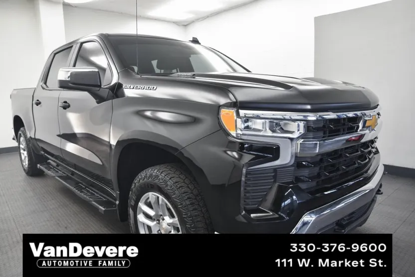 2024 Chevrolet Silverado 1500 LT photo 1
