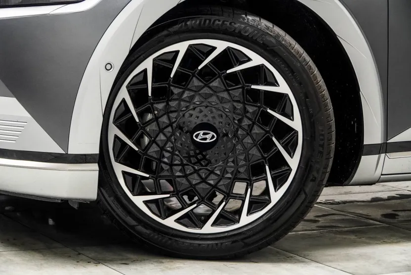 2022 Hyundai Ioniq 5 Limited photo 1