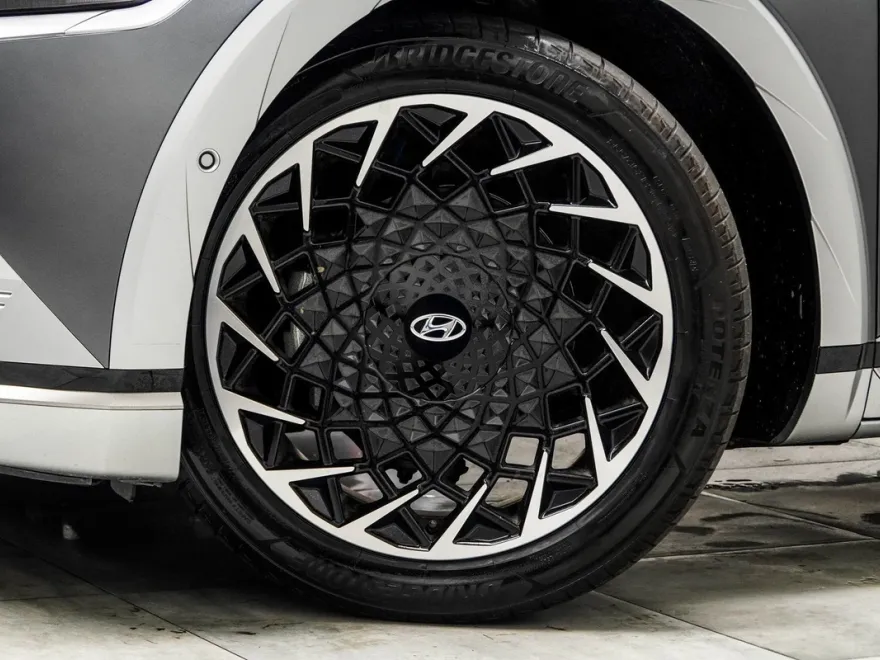 2022 Hyundai Ioniq 5 Limited photo 1