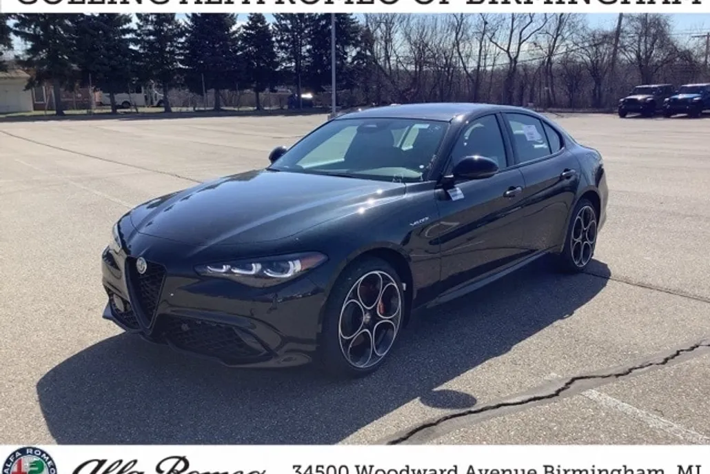 2025 Alfa Romeo Giulia SPRINT photo 1