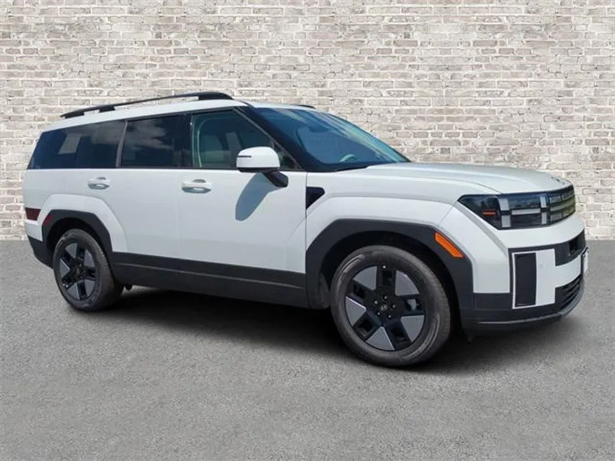 2026 Hyundai Santa Fe SEL photo 1