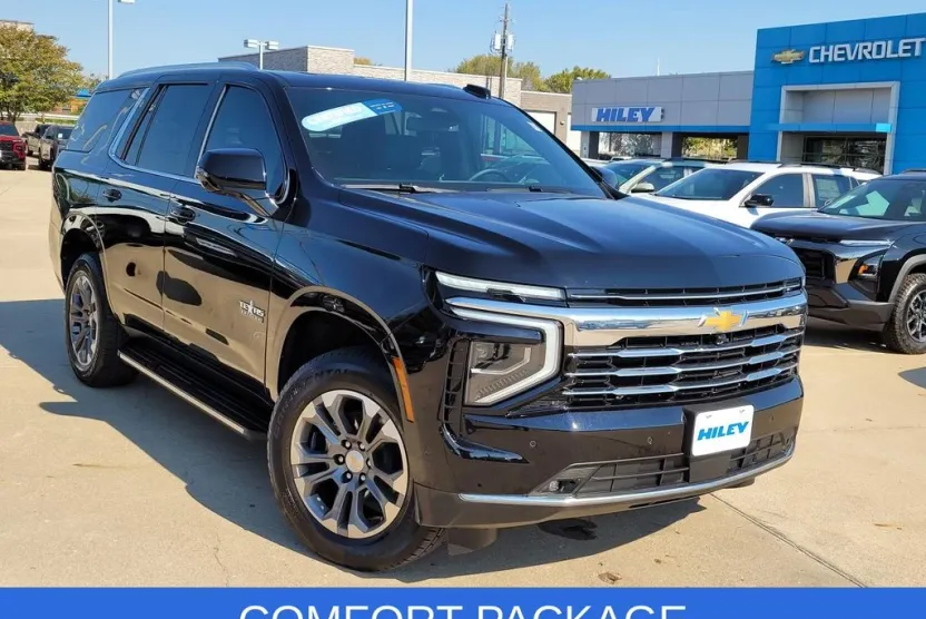 2025 Chevrolet Tahoe LT photo 1