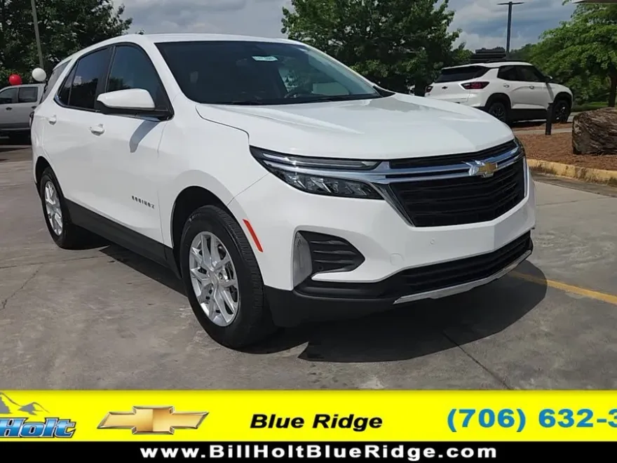 2024 Chevrolet Equinox LT photo 1