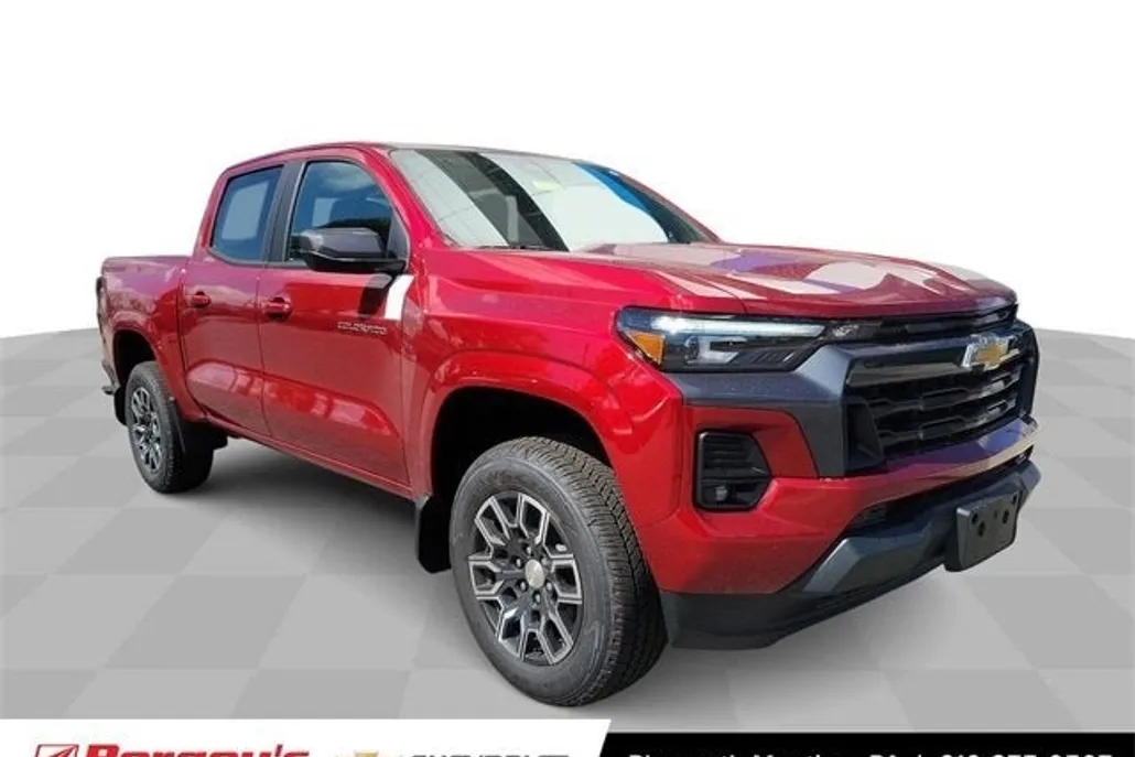 2024 Chevrolet Colorado LT photo 1