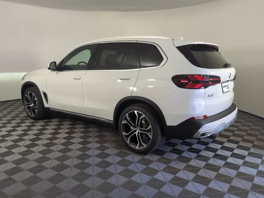 2026 Bmw X5 sDrive40i photo 1