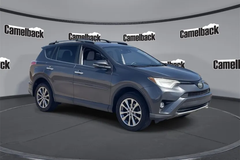 2017 Toyota RAV4 Limited photo 1