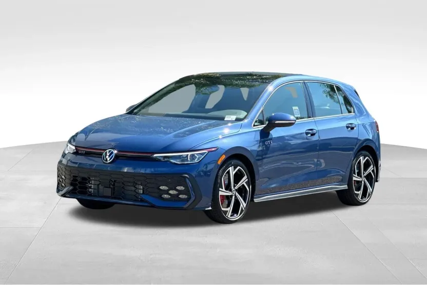 2025 Volkswagen Golf GTI SE photo 1