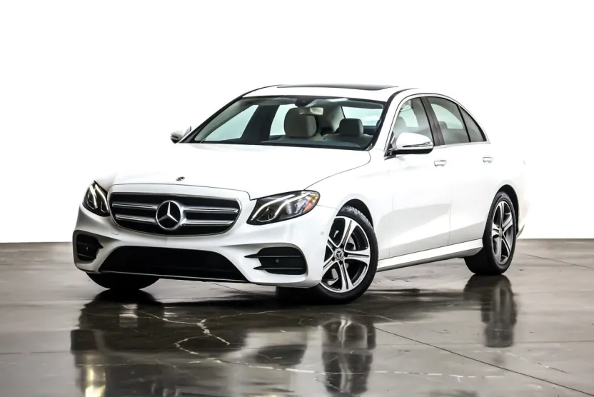 2018 Mercedes Benz E 300 Sedan photo 1