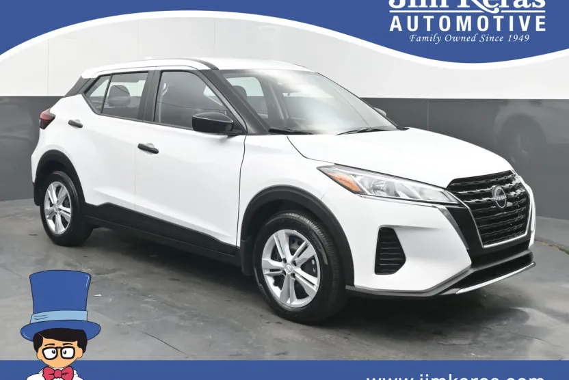 2025 Nissan Kicks Play S photo 1