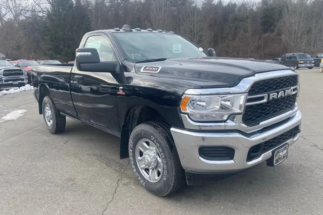 2024 Ram 3500 Tradesman photo 1