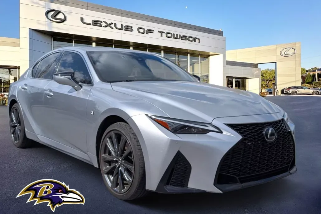 2023 Lexus IS 350 F SPORT photo 1