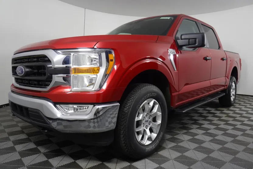 2021 Ford F-150 XLT photo 1