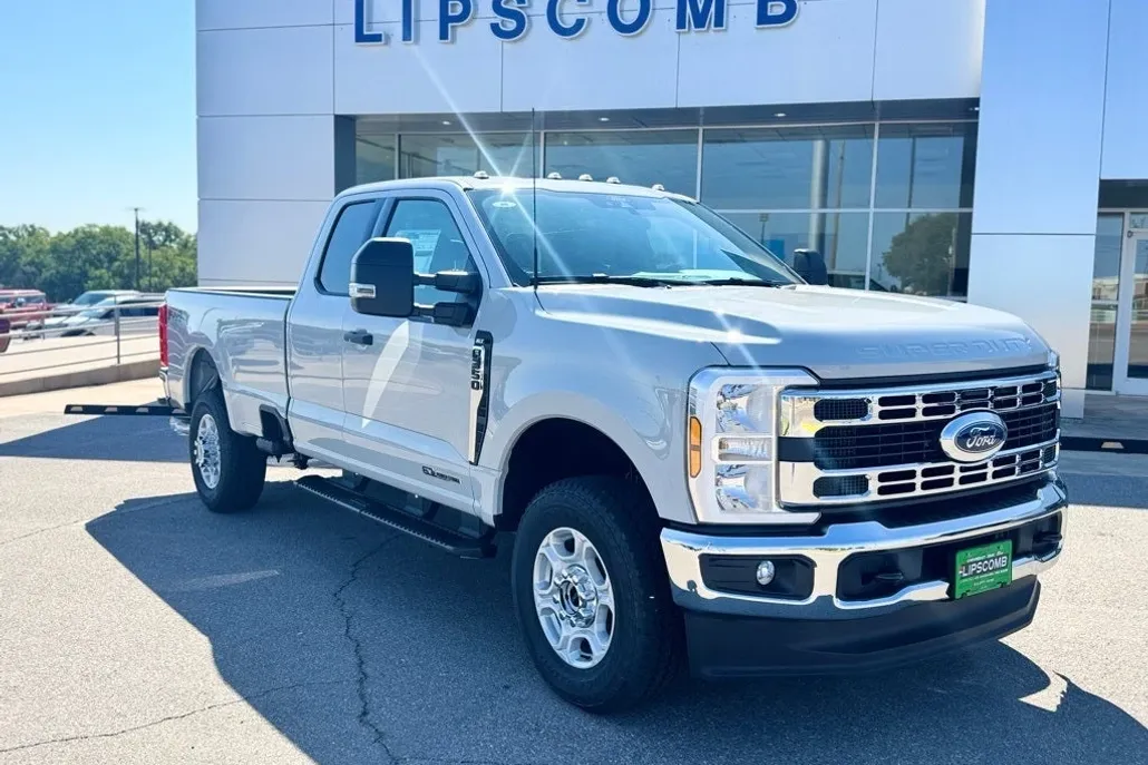 2026 Ford F-350 photo 1