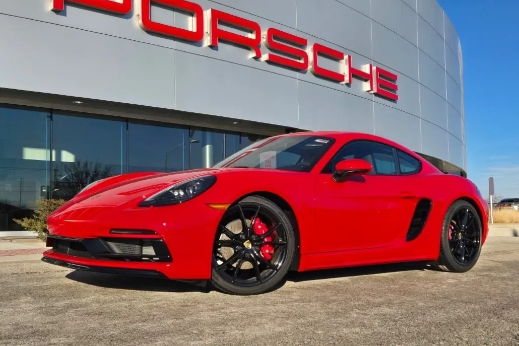 2025 Porsche Cayman S photo 1