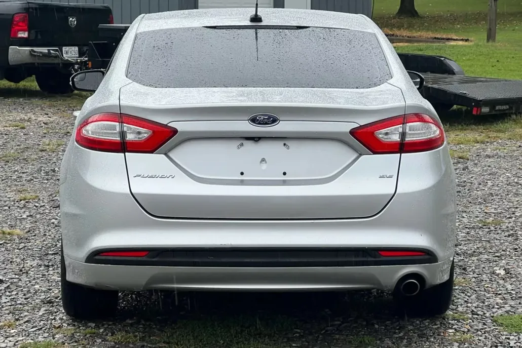2016 Ford Fusion photo 1