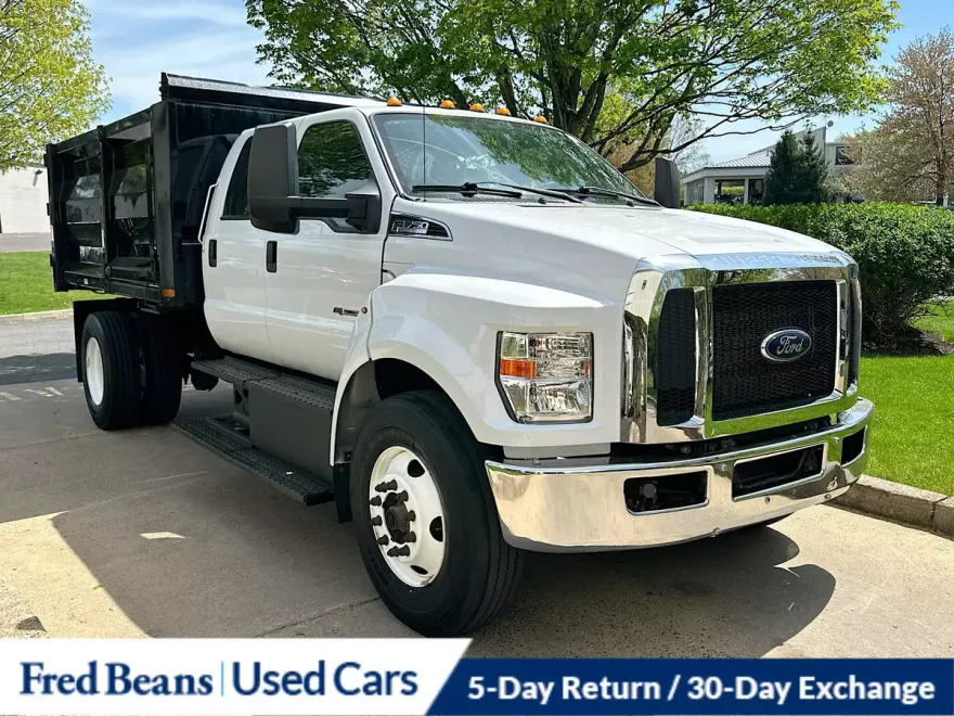 2019 Ford F-750 photo 1
