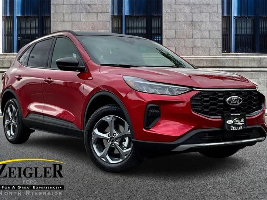 2025 Ford Escape ST-Line photo 1